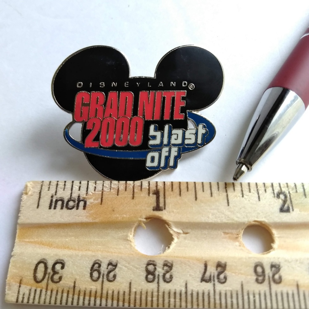 Disney Pin Disneyland Grad Night 2000 Mickey Ears